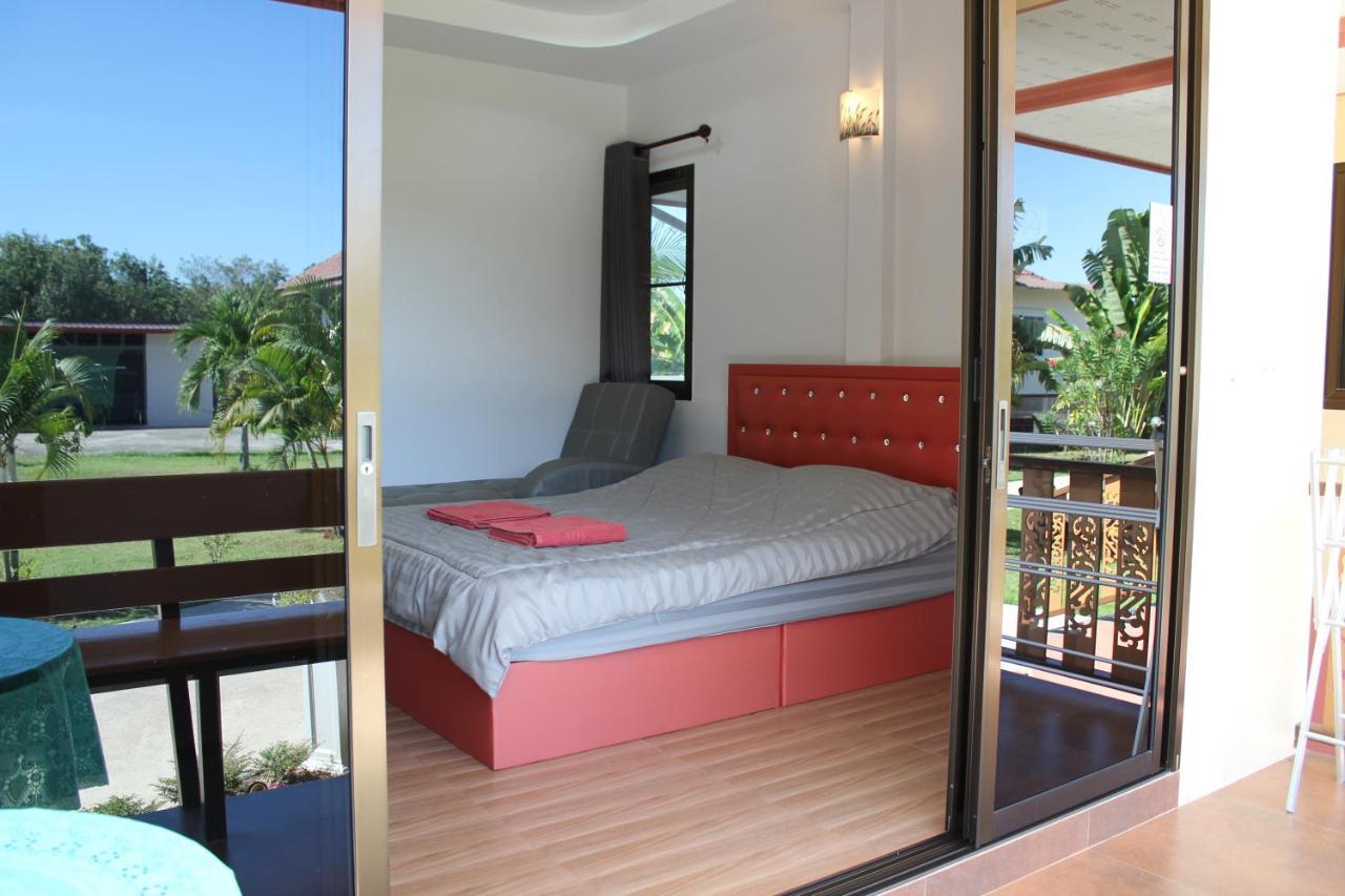 Naluemon Village FH 1 Rayong Esterno foto