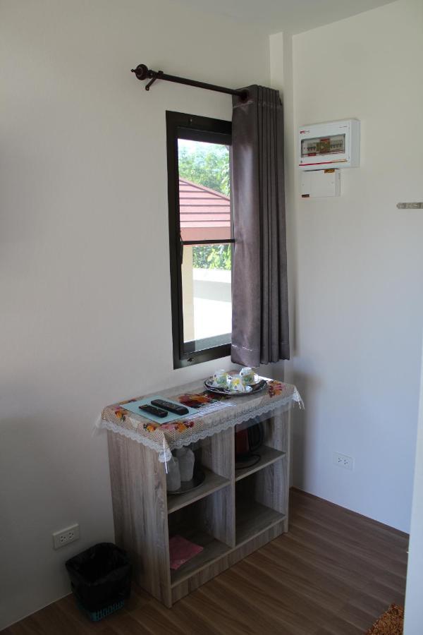 Naluemon Village FH 1 Rayong Esterno foto